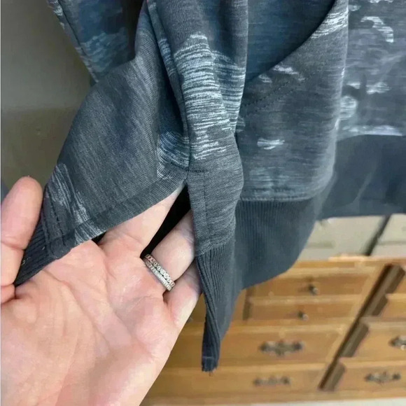 Gray camo hoodie by athletic works. - Picture 2 of 4